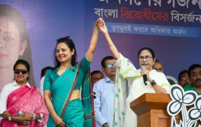 ‘BJP Eyes 400 paar, I Challenge…’: Mamata Banerjee at Mahua Moitra's Rally