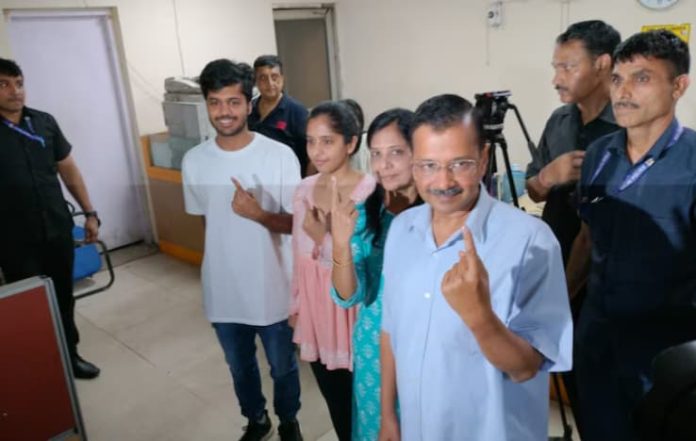 Phase 6 Elections: 26% Turnout Till 11 AM, Kejriwal Casts Vote