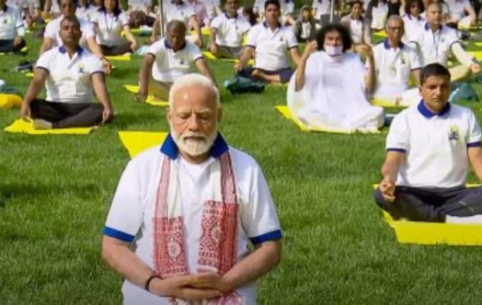 Prime Minister Urges Everyone to Make Yoga an Integral Part of Life
