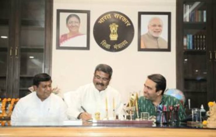 Dharmendra Pradhan Assumes Charge as Union Minister of Education