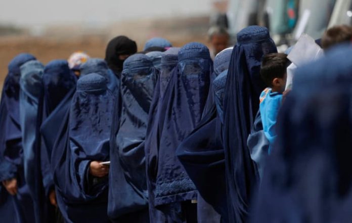 Taliban Issues Bizarre Rule Silencing Women’s Voices